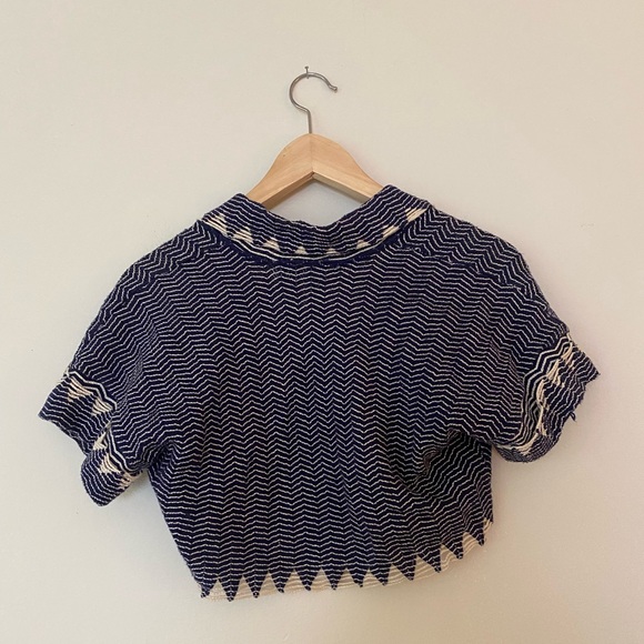 Loose-Knit Shrug - Picture 2 of 4